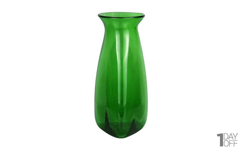 گلدان شیشه‌ای دست‌ساز طرح جام مثلثی کد 204 رنگ سبز زمردی