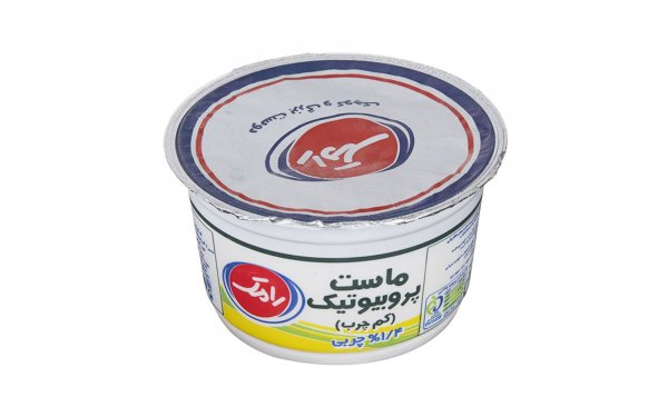 ماست پروبیوتیک کم‌چرب رامک مقدار 500 گرم