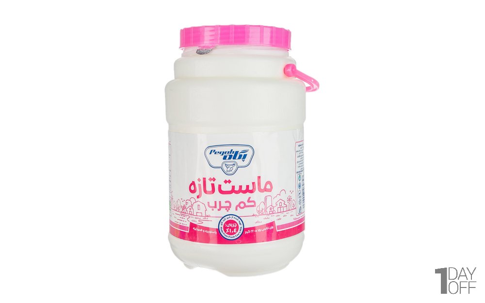 ماست تازه کم‌چرب پگاه مقدار 2.2 کیلوگرم
