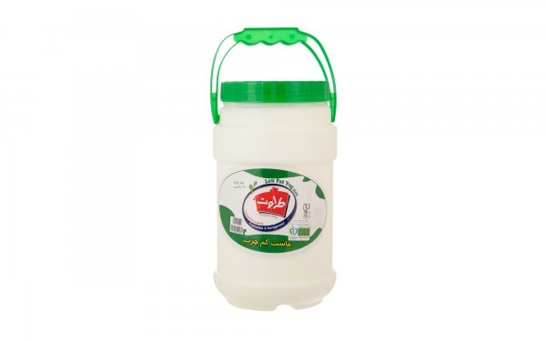 ماست کم‌چرب طراوت مقدار 1.6 کیلوگرم 