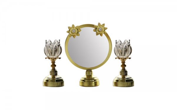 ست آینه و شمعدان کوچک طلایی