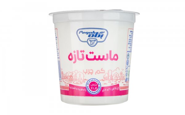 ماست کم‌چرب پگاه مقدار 900 گرم