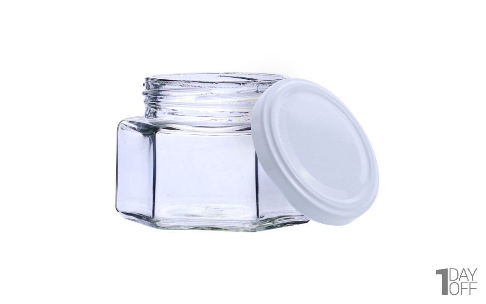 بانکه شیشه‌ای کوچک شش‌ضلعی با در سفید