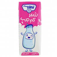 شیر کم‌چرب فرادما پگاه 200 میلی‌لیتر