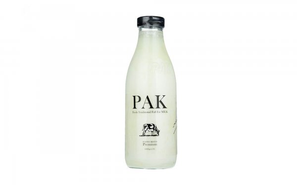 شیر پرچرب سنتی و تازه پاک مقدار 1 لیتر