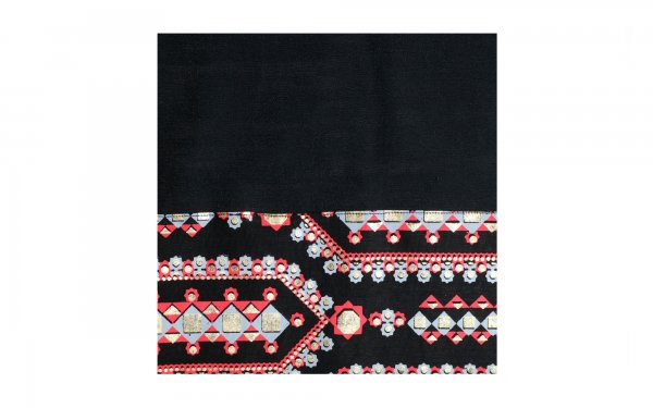 شال مجلسی مدل دستک کار شده رنگ مشکی قرمز