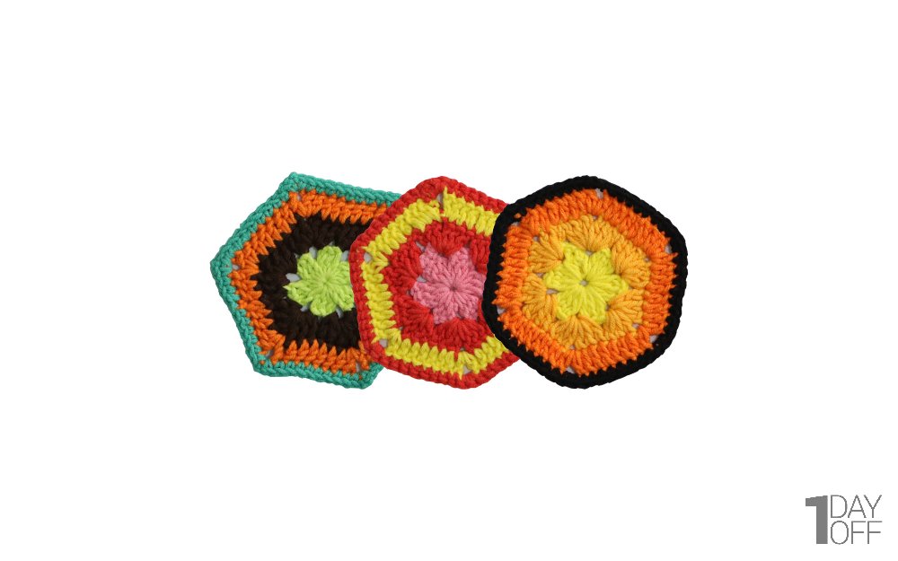 زیرلیوانی بافتنی دست ساز طرح گل شش ضلعی طرح ترکیبی