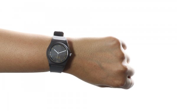 ساعت لاروس (Laros) مدل 0616-AQ103 بند سیلیکونی رنگ قهوه‌ای
