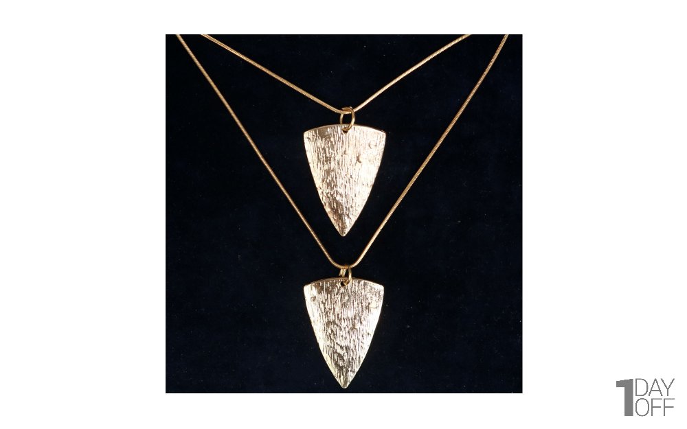 گردنبند رومانتویی استیل طلایی دو تیکه با آویز مثلث