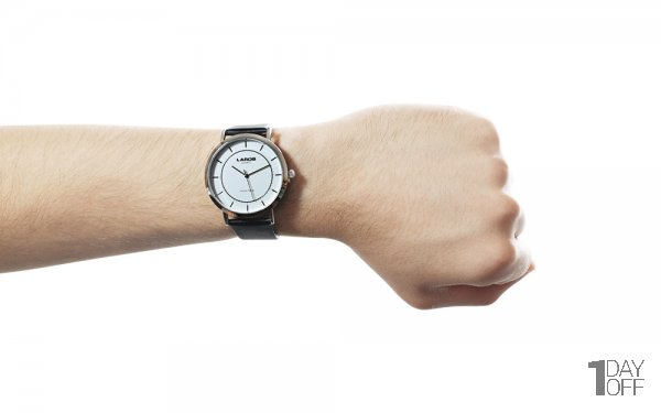 ساعت لاروس مدل 0917-80077-S - مشخصات: مردانه / جنس بند چرم / جنس بدنه استیل / قطر صفحه 3.5 سانتی‌متر